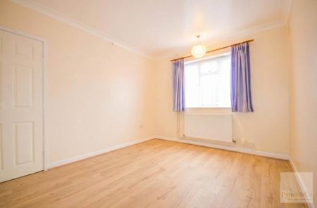 2 bedroom bungalow to rent - Photo 2