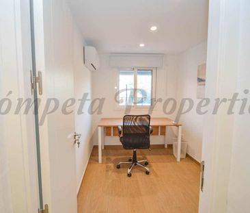 Townhouse in Sayalonga, Close to the beach - Photo 5