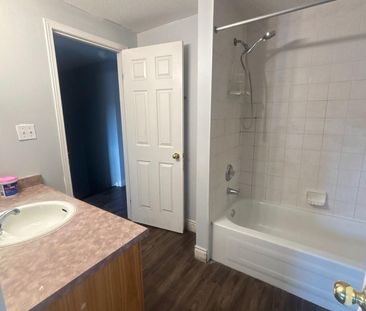 For Lease - 26 Activa Avenue, Kitchener, Ontario - Photo 2