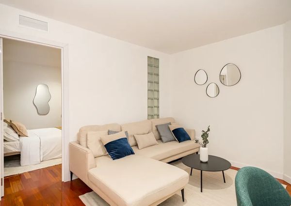 Calle de Carlos Maurrás, Madrid, Community of Madrid 28036