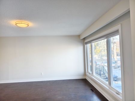 For Lease - 2615 Windjammer Road Unit# Upper, Mississauga, Ontario - Photo 4