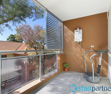 MODERN 2 BEDROOM APARTMENT - Photo 5