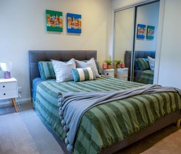 Modern Three Bedroom Townhouse in Altona North - Photo 6