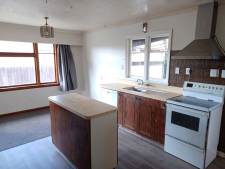 350 Greers Road, Bishopdale - Photo 3