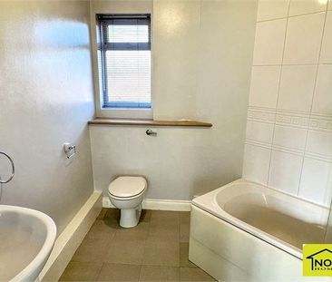 2 bedroom maisonette to rent - Photo 5