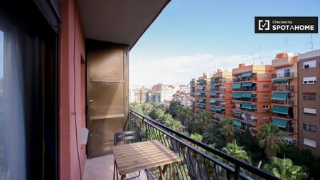 valencia, Valencian Community 46009 - Photo 4