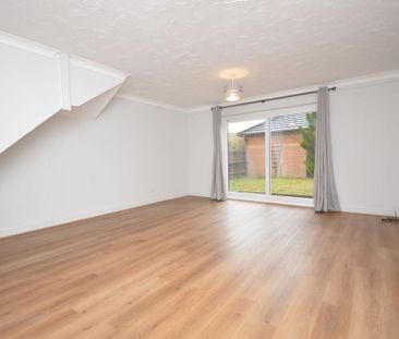 3 bedroom end of terrace house to rent - Photo 1
