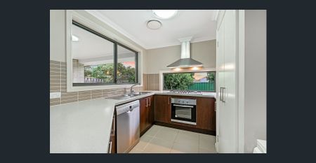 Immaculate Home, Perfect Location, Quiet living | 4th Bedroom / Additional Lounge - Photo 5