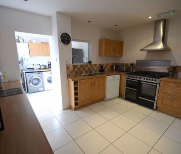 1 bedroom in a house share to rent - Photo 5