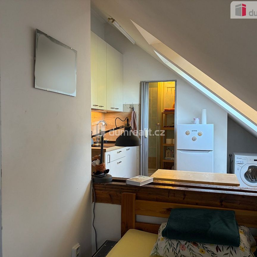Pronájem bytu 1+kk 29 m² - Photo 1