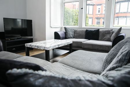 Estcourt Avenue, Headingley, Leeds - Photo 5