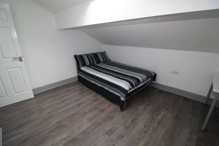 Marsh Lane Flat,, PRESTON, Lancashire PR1 8NL - Photo 2