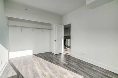 For Lease - 297 Oak Walk Drive Unit# 1802, Oakville, Ontario - Photo 5