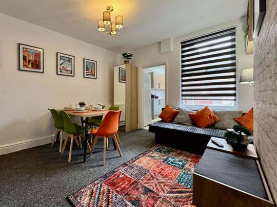 Premier Deluxe Studio - Photo 1