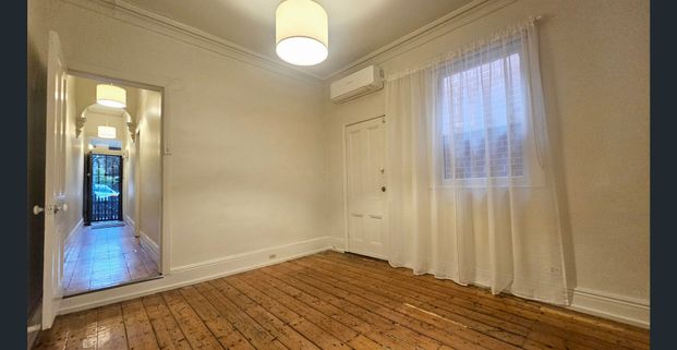 Prime Fitzroy North locale - Photo 1