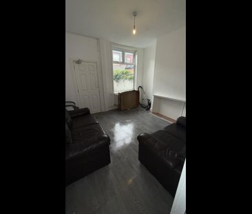 Room in a Shared House, Lydford Street, M6 - Photo 4