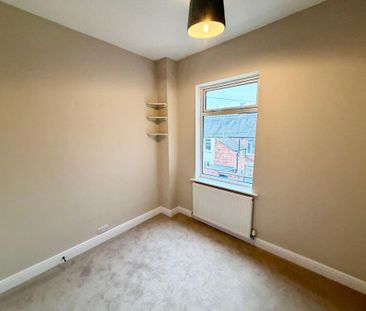 2 bedroom terraced house to rent - Photo 4