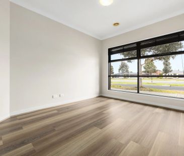 Modern Family Living in the Heart of Manor Lakes - Photo 1