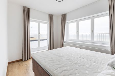 Gemeubeld dakappartement met 1 slaapkamer en zeezicht - Photo 3