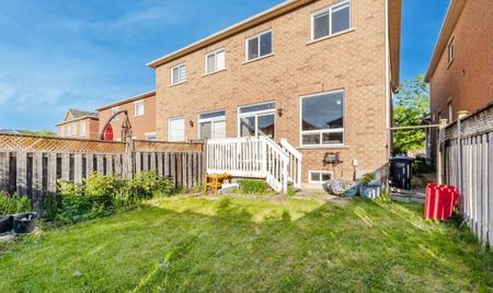 For Lease - 12 Martree Crescent, Brampton, Ontario - Photo 2