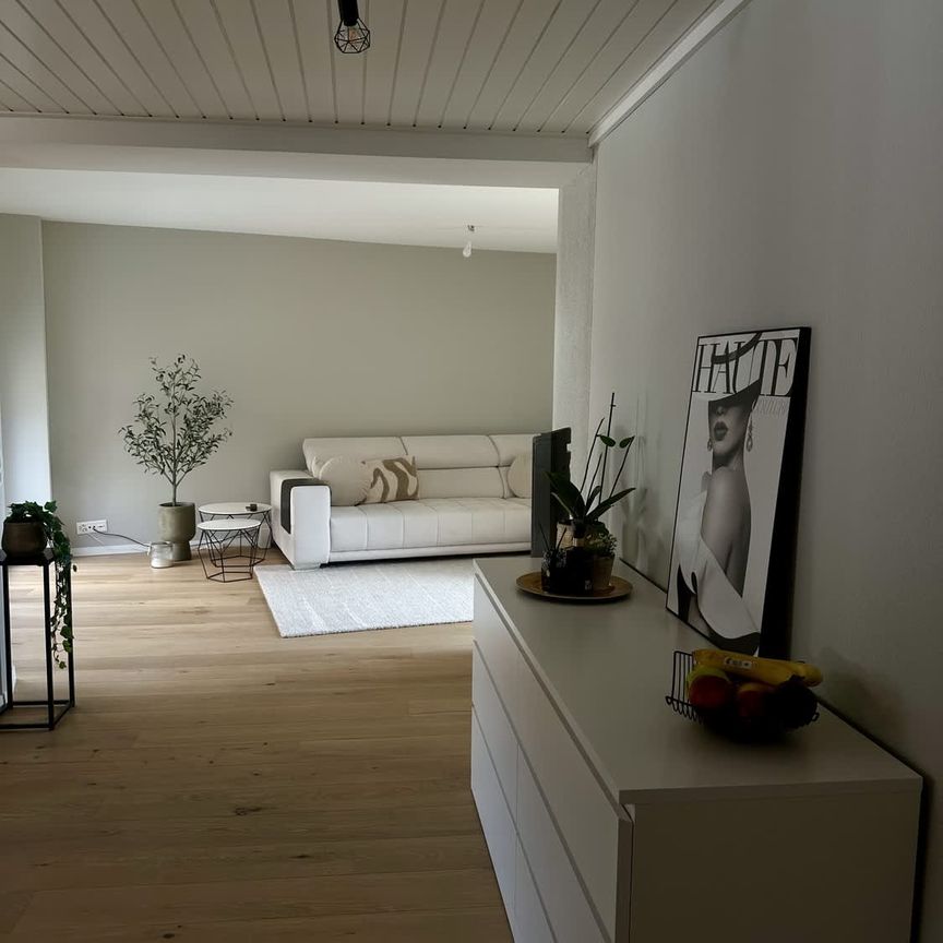 3.5 Zimmer, 90 m², 1. Stock - Photo 1