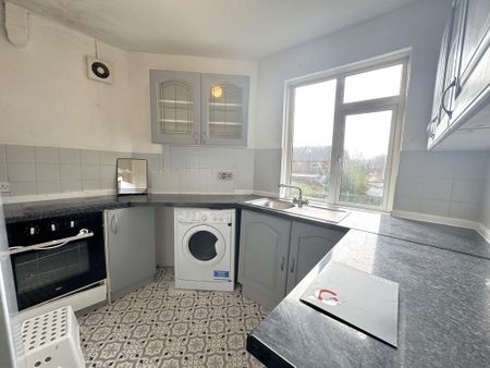 2 bedroom maisonette to rent - Photo 4