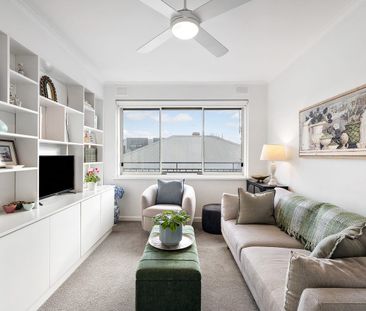 Light-Filled Living in the Heart of Balaclava - Photo 1