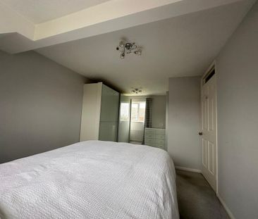 4 bedroom detached house to rent - Photo 2