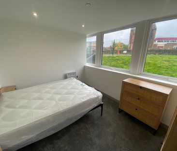 Green Lane, Leeds, Yeadon - Photo 3