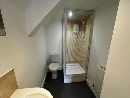 2 bedroom flat to rent - Photo 4