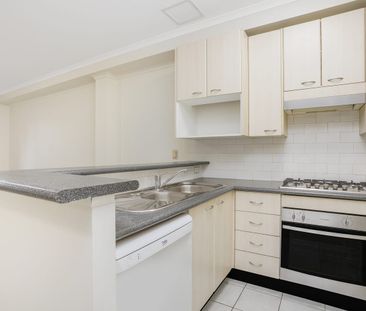 Inner City Living with Historical Characters - Photo 3