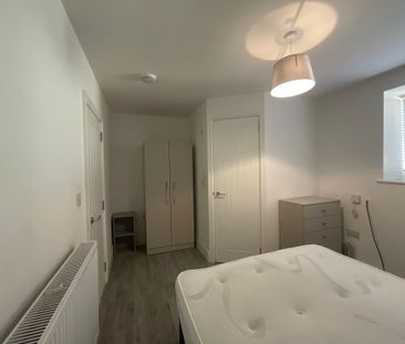 1 bedroom Apartment to let - Photo 3