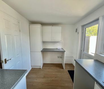 Allington Close, Taunton, Somerset - Photo 1