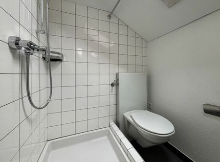 2.5-Zimmer-Dachwohnung - Photo 2