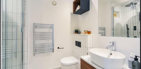 Studio to rent - Photo 2