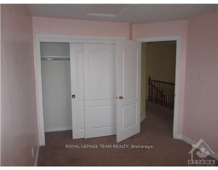 For Lease - 21 Cresthaven Drive, Barrhaven, Ontario - Photo 3