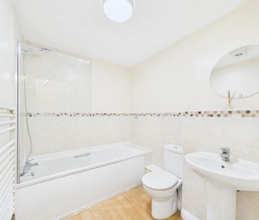 2 bedroom apartment to rent - Photo 6