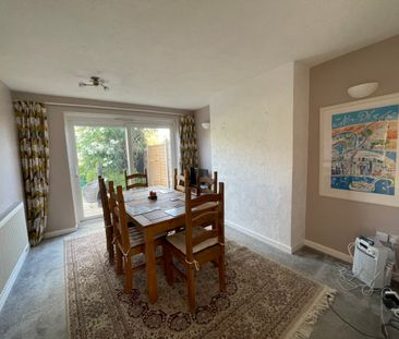 Spacious 3 Bed Semi to let in Rural Essex Village of Wethersfield - Photo 2