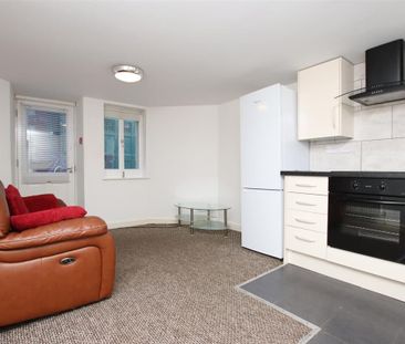 Downleaze, Southmead - Photo 4