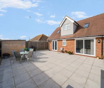 3 bedroom detached house to rent - Photo 5