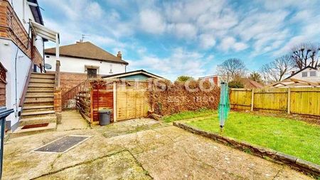 Beechwood Avenue, Greenford, UB6 - Photo 5