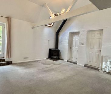 2 bedroom detached bungalow to rent - Photo 1