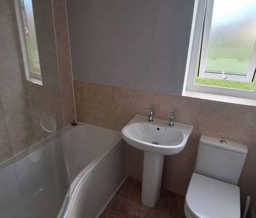 2 bedroom terraced house to rent - Photo 6