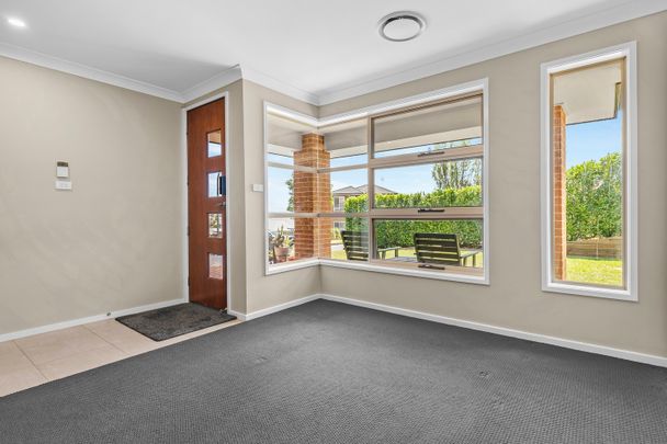 4 Prairie Way, Gillieston Heights NSW 2321 - House For Rent | Domain - Photo 1