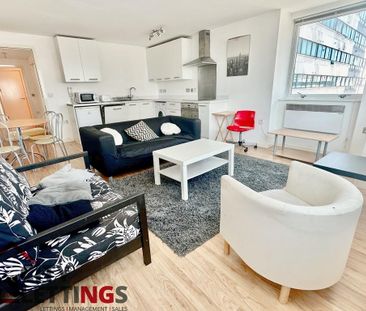 Studio to rent - Photo 2