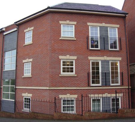 2 bed Flat 3 Holywell Gardens - Photo 3