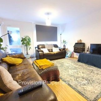 2 Bedroom Student Houses in Leeds - Photo 1