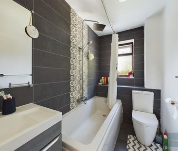 Innox Mill Close, Trowbridge, Wiltshire, BA14 - Photo 6