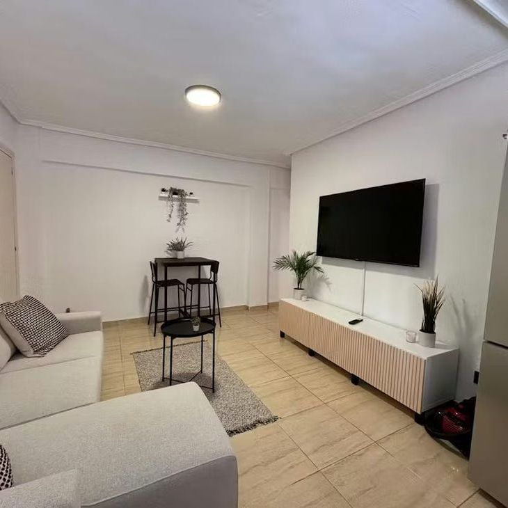 Carrer del Poeta Ben Hafadja, Valencia, Valencian Community 46009 - Photo 1