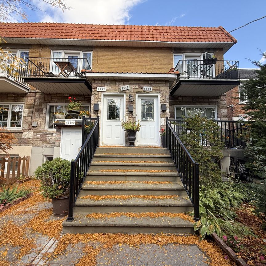 6049 39e Avenue, #A - Photo 1